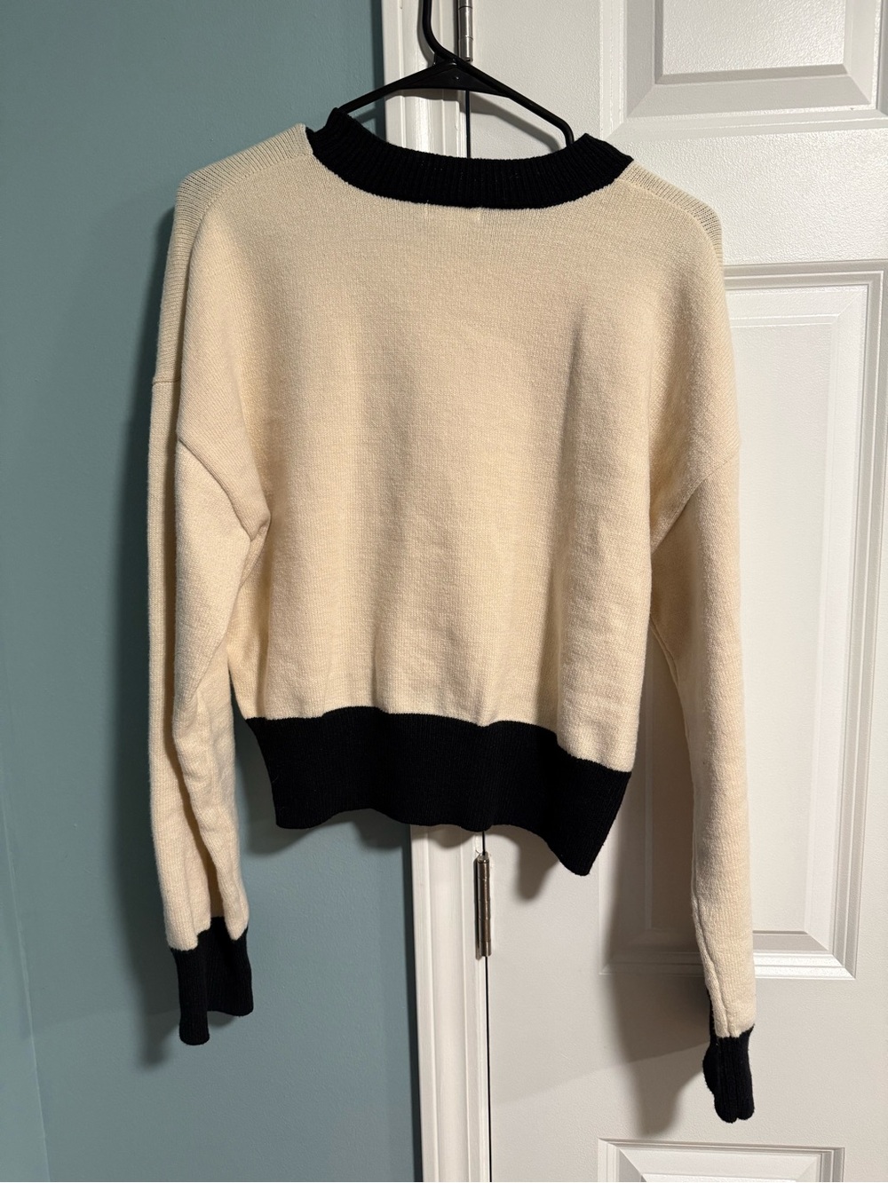 Vigoss Cream and Black Crewneck Sweater with Dog Patch - Picture 3 of 3